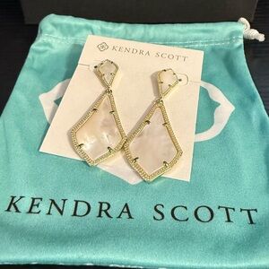 Kendra Scott Alexa earrings, silver & white pearl